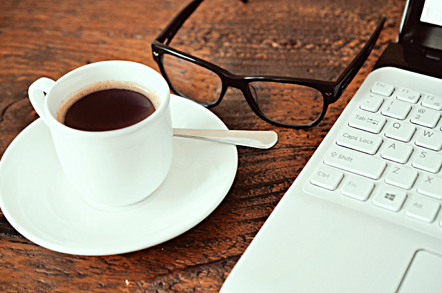 轰炸电话在线下单